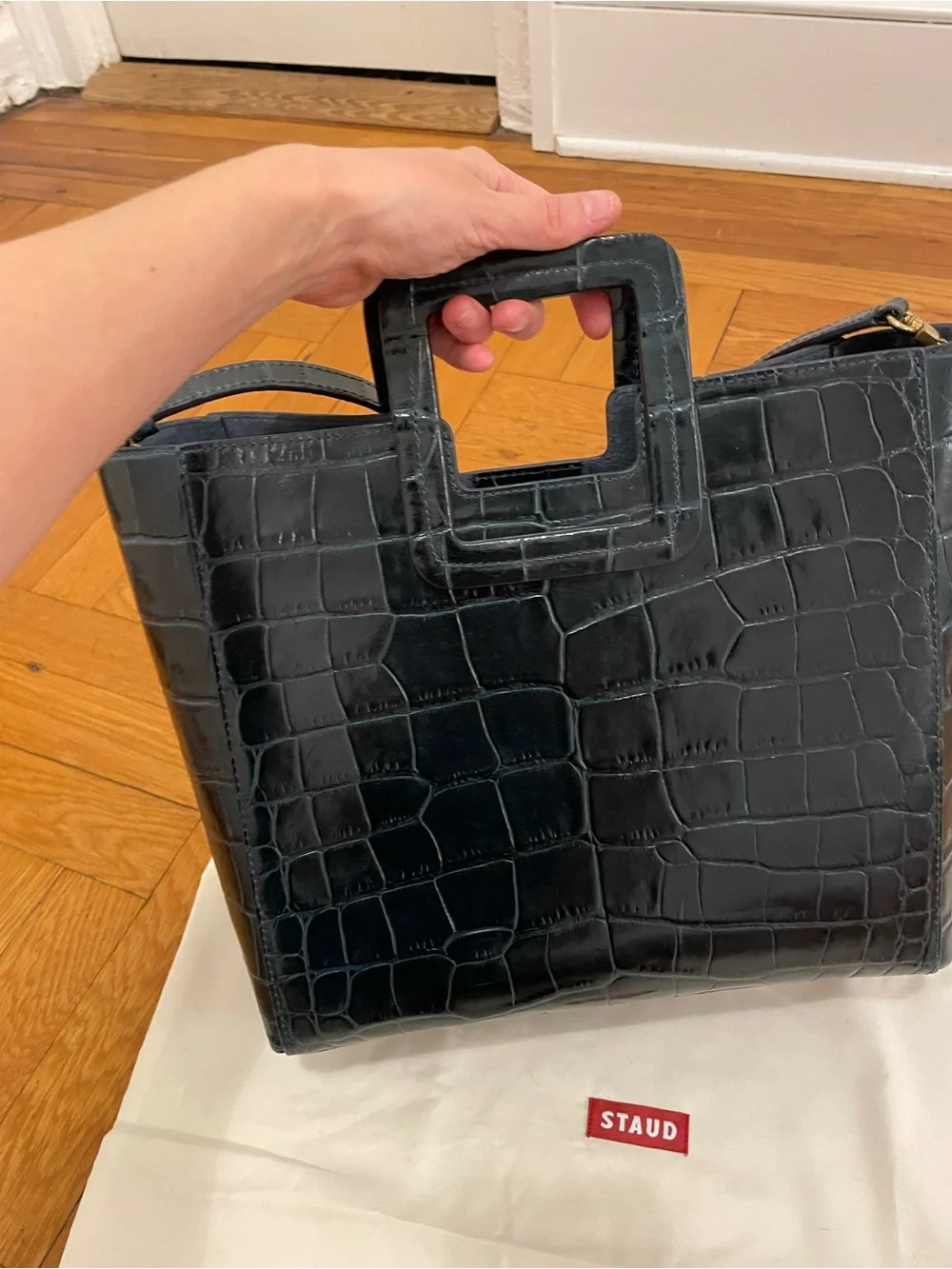 STAUD structured croc
